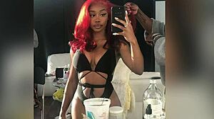 SZA gets a steamy jerk off tribute in wild contest
