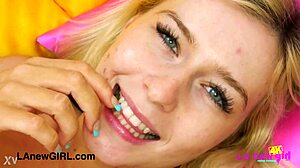 Dashing blonde model caresses her body 😍