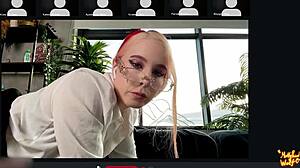 Boyfriend Fucks Mollyredwolf in Public