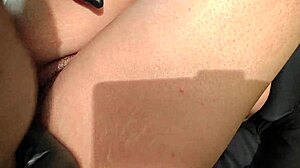 Saya nak kawan baik boyfriend saya kongkek keras, jadi jemput dia untuk cepat-cepat dengan ciri Asia Latina dipamerkan