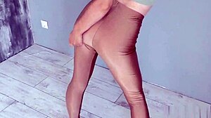 colleague gave blowjob until cum after corporate party