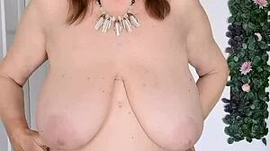 Mature Cougar Teases In Lingerie And Stockings