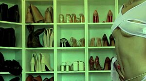 yo, check this sexy ebony babe trying on hot lingerie for me.