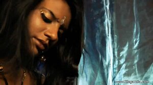 This Indian girl is just so captivating.