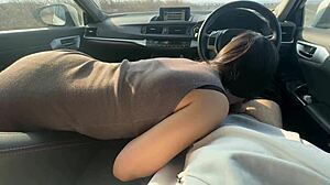 Student on first date gives steamy blowjob in the car. She’s wild for a newbie!