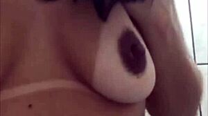 Safada do Posto Takes It Hard