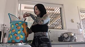 Teen Desires Cock and Acquires It in Hardcore Rough Sex