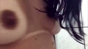 Safada do Posto Takes It Hard