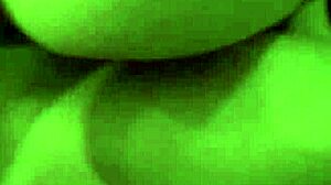 I love watching Riley Reid and Molly Bennett in this hot threesome