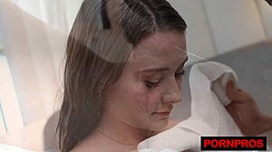 Housekeeping Slams Horny Guest's Tight Cunt