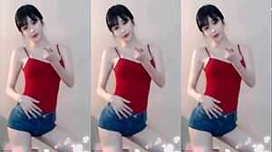 Watch this sexy Chinese girl dance up and down!