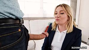 Don't you crave tight 18+ stepsister Zelda Morrison's body?