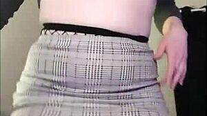 sexy fat ass sways in fishnets, flashing her curvy body close up