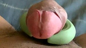 i'm touching myself and finishing with a sexy toy right now