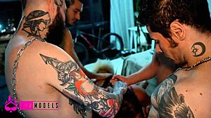 Friends spin the chair, sucking multiple buddies in wild orgy