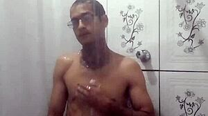 Leaked Solo Video Showing Off To Neighborhood Slut