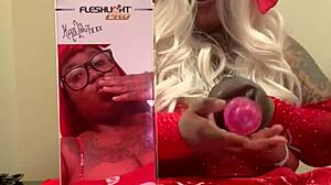 Spreading Pussy Wide Open For All To See In 2025