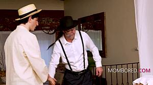 Young men never seen pussy? I volunteer