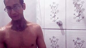 Leaked Solo Video Showing Off To Neighborhood Slut