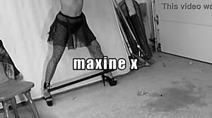 Milf feels helpless during squirting toy session