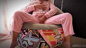 this skinny teen is masturbating her pussy and squirting so hard