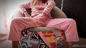 this skinny teen is masturbating her pussy and squirting so hard