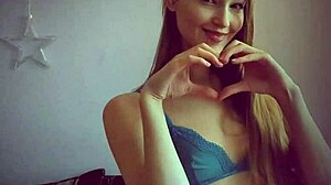 Juicy Tanned Teen with Tight Waist Polishes Wet Pussy on Webcam