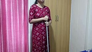 इंडियन देसी साली जिजा को डर्टी हिंदी टॉक से सेड्यूस करके हार्डकोर चोदती है