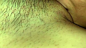 I enjoy lesbian oral sex with curvy women.