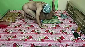 esposa madura gime durante follada apasionada