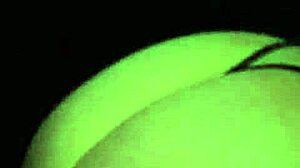 Hot milfs Mindi Mink, u bitch, kissing at party! 😘