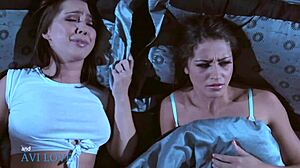 I had a relaxing massage with a curvy blonde masseuse on hidden cam.