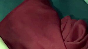 Warming up her wet pussy with a hairdryer in toilet play