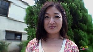 I fucks that eager asian mature womon with my small cok.