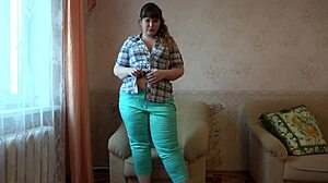 Bbw woman pleasures her clit and pussy alone