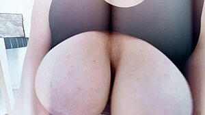 mature bbw sara jay squirts while playing with big ass!