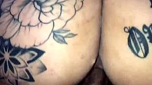 Comi bem gostoso enquanto o namorado corno filmava