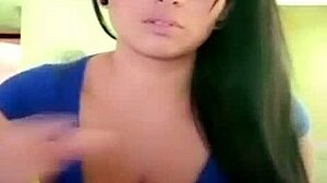 Hot Colombian Woman Excites Public Outdoors With Moves!