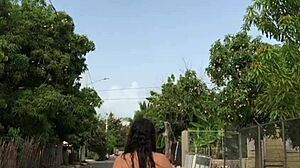 Novinha bunduda gostosa hints at wild encounters