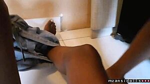 squirting ebony babe gets fucked doggy style