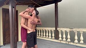 why is this novinho losing his virginity to a guy with 23cm cock?