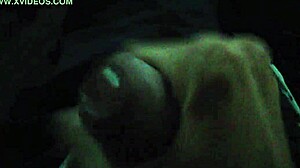 uma punheta rapidinha