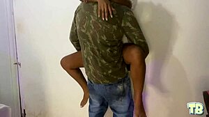 Comi Uma Casada No Depósito Do Mercado