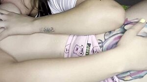 Lesbianas En Una Pijamada Terminan Follando