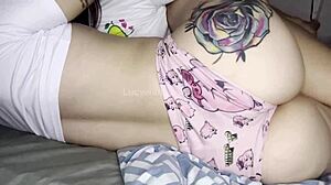 Lesbianas En Una Pijamada Terminan Follando