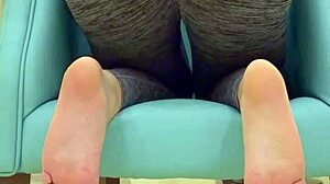 Teen babe teases sugar daddy with big ass in leggings during workout photoshoot