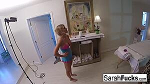 Sarah Jessie Receives Erotic Massage from Alix Lynx