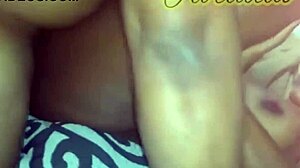 Preta gemendo gostoso com o meu pau no rabo