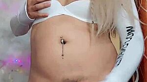 rica blanca trans jerks off cock