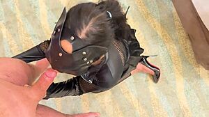 Desi girl enjoys sex with college boyfriend